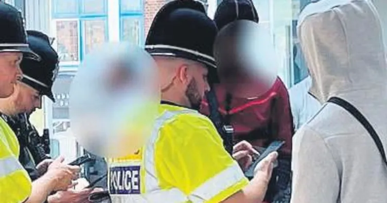 Londra’da sosyal medya alarmı