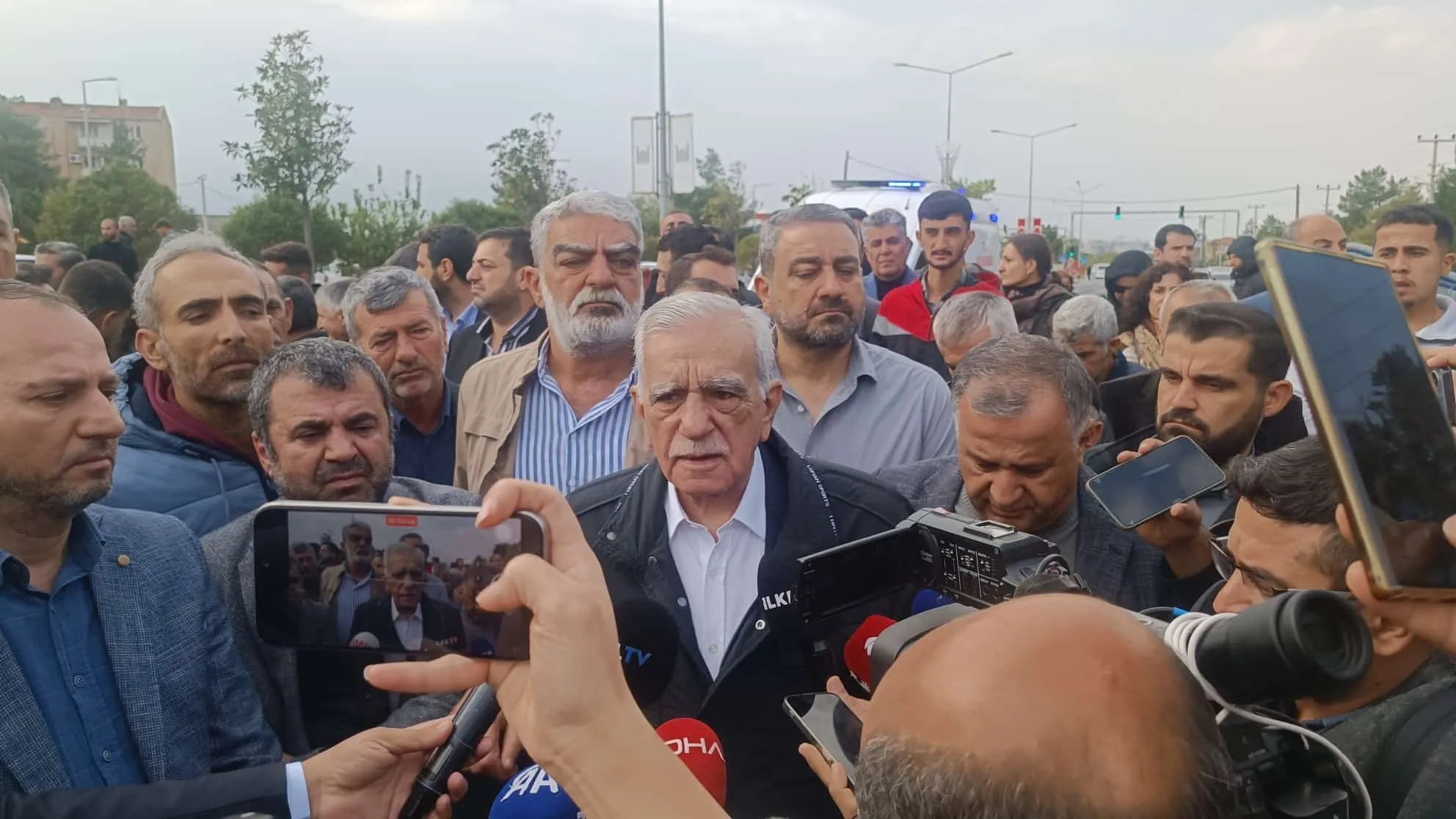 DEM’li Ahmet Türk ve Devrim Demir’in usulsüzlüğü belgelendi 504 ihale