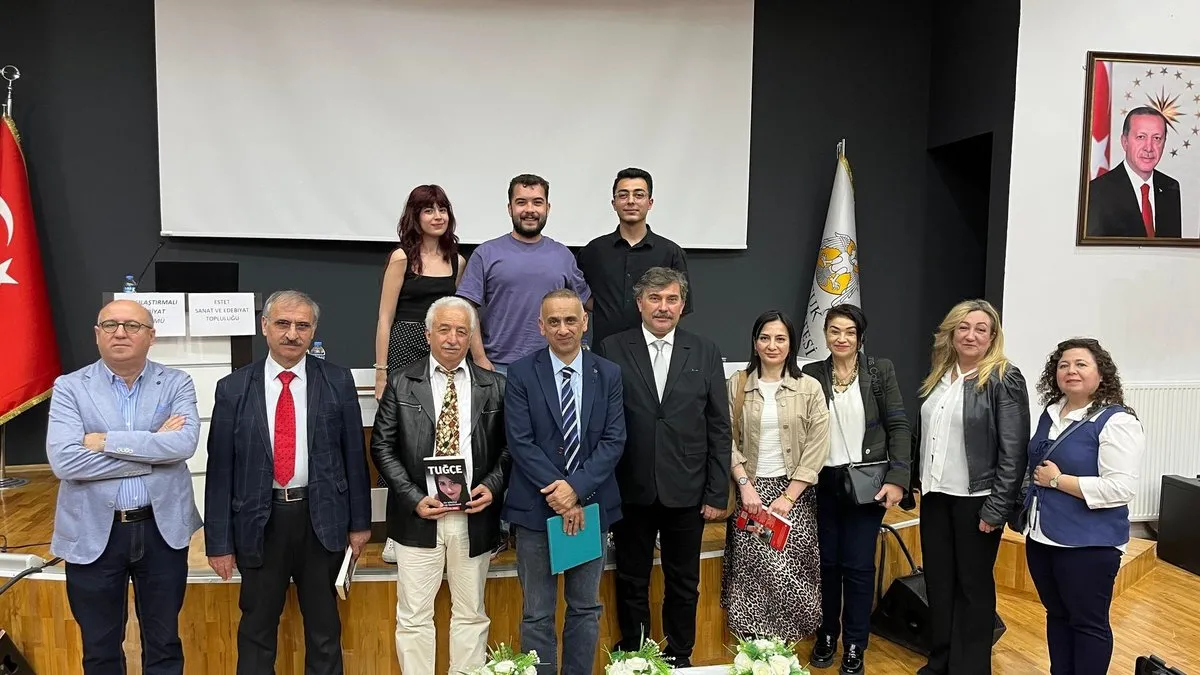 SABAH Gazetesi Almanya Temsilcisi Erel, üniversite öğrencileri ile buluştu! “Almanya, NSU’yu örtbas etti”
