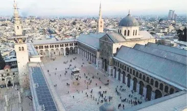 Emevi Camii ‘özgür cuma’ya hazırlanıyor