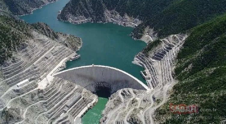 Heyecanla beklenen Yusufeli Barajı projesinden yeni haber! Son 7 metreye girildi