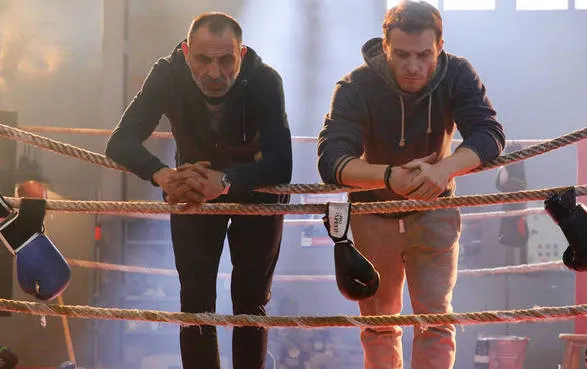 Bu Şehir Arkandan Gelecek 8. son bölüm tamamı (tek parça) full izle!