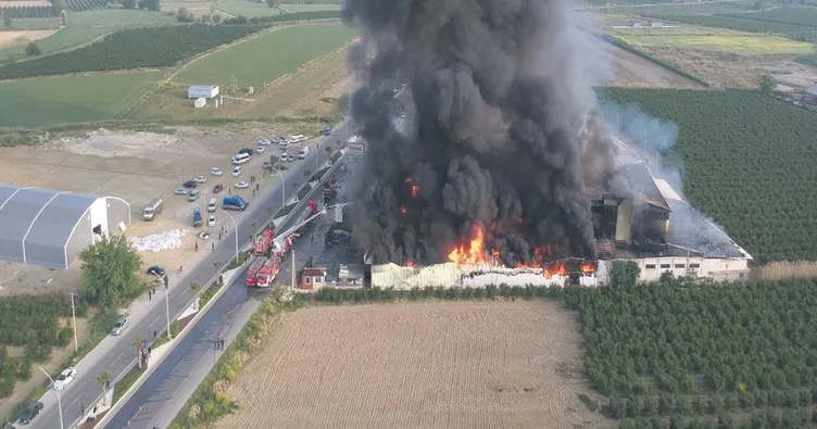 Tekstil fabrikası 6.5 saatte kül oldu