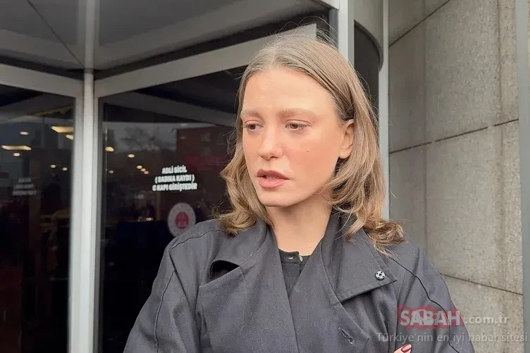 Reklam aşkı iddialarıyla konuşuluyorlardı... Kabuğuna çekilen Serenay Sarıkaya ve Mert Demir’den Sevgililer Günü paylaşımı!