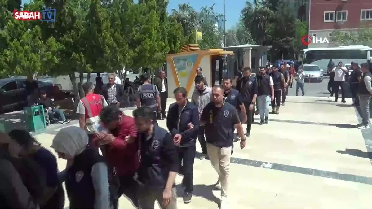 Şanlıurfa merkezli 11 ilde siber dolandırıcılık operasyonu: 42 gözaltı | Video videosunu izle Şanlıurfa merkezli 11 ilde siber dolandırıcılık operasyonu: 42 gözaltı | Video videosunu izle