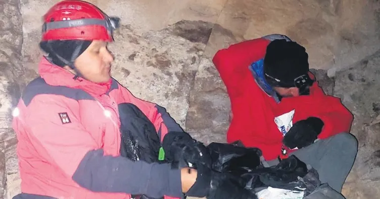 Erciyes’e izinsiz tırmandı, mahsur kaldı