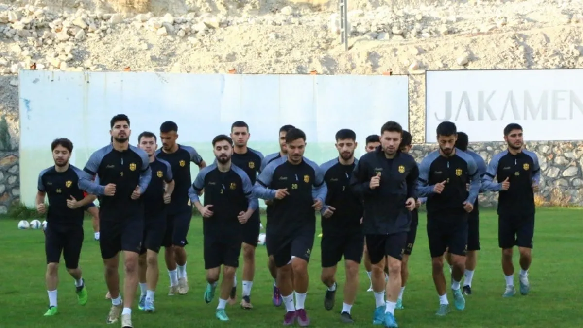 Yeni Malatyaspor, deprem nedeniyle ligden çekilme talebini TFF'ye iletti