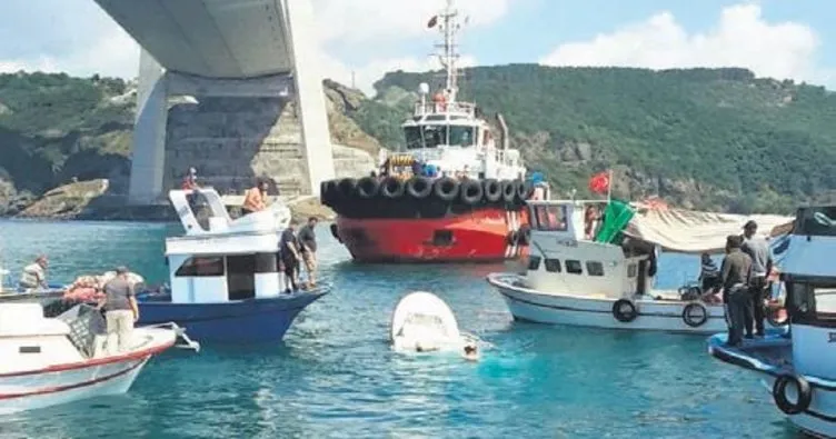 Balıkçı teknesine gemi çarptı: 2 ölü