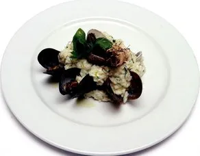 Kum Midyeli Ve Karidesli Risotto