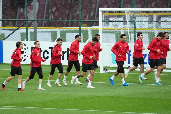 a-milli-futbol-takiminda-belcika-mesaisi-2-eksikle-basladi-1790705499573.jpg