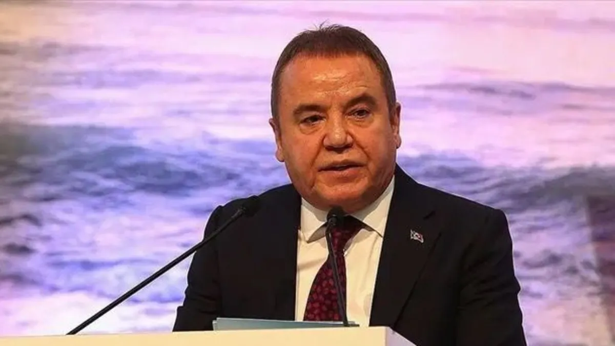 SON DAKİKA… Muhittin Böcek’in sağ kolu Yasin Yellice gözaltına alındı SON DAKİKA… Muhittin Böcek’in sağ kolu Yasin Yellice gözaltına alındı