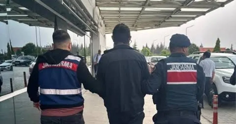 İzmir’de FETÖ operasyonu: 22 gözaltı