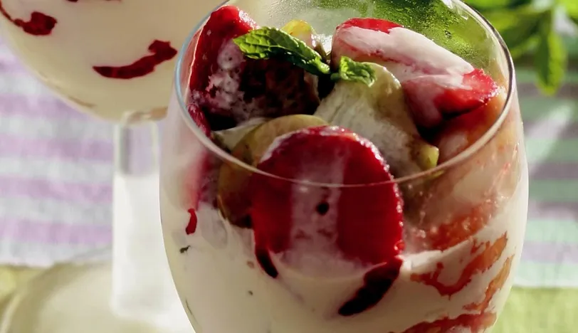 Kremalı Meyve Salatası