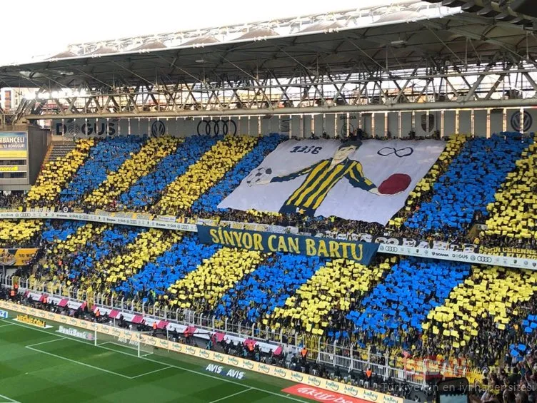 Fenerbahçe - Galatasaray derbisinde Can Bartu unutulmadı