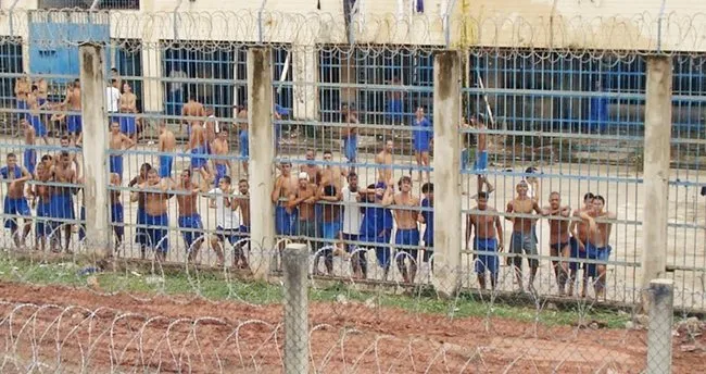 Brezilya’da 21 mahkum firar etti