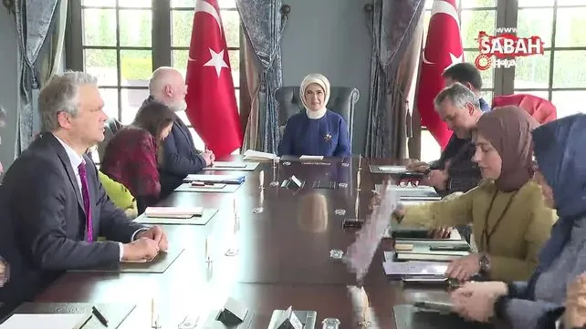 Emine Erdoğan, AB Komisyonu Kıdemli Başkan Yardımcısı Timmermans ile bir araya geldi | Video