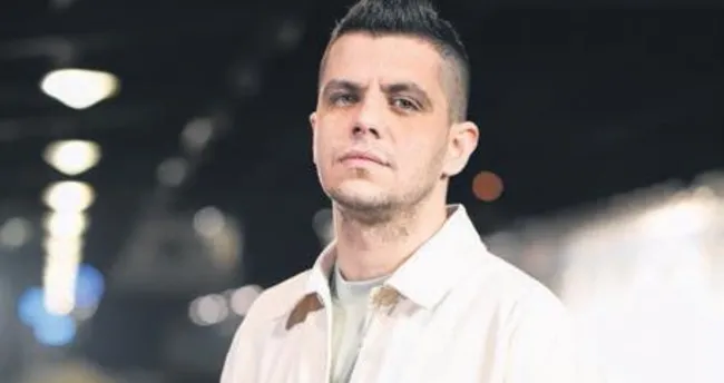 Eski filme yeni şarkı sözü