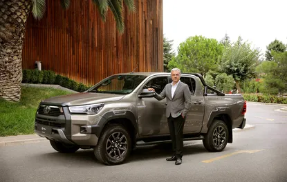 TOYOTA HİLUX YENİLENDİ