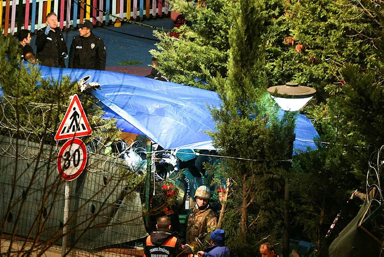 Son dakika: İstanbul Çekmeköy'de askeri helikopter düştü... işte olay yerinden ilk kareler