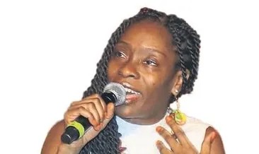 Ünlü sanatçı Side’ye bayıldı