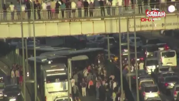Son dakika: İstanbul Avcılar'da metrobüs kazası! Yaralılar var | Video