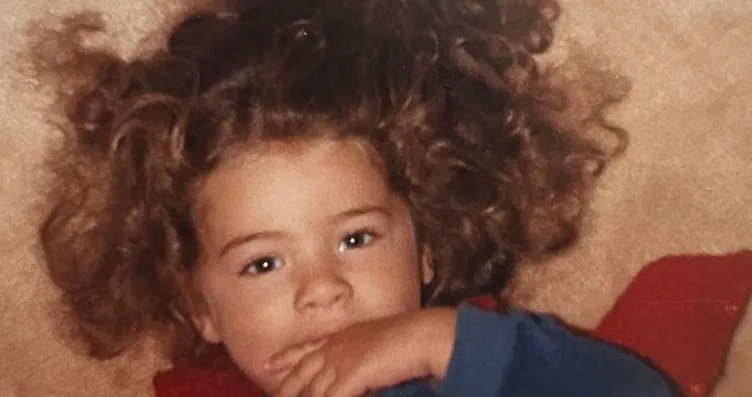 Nostaljik kare gündem oldu! Bakın o minik çocuk...