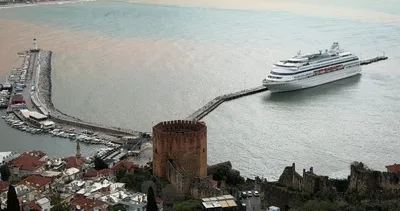 Alanya’ya kruvaziyer gemisi