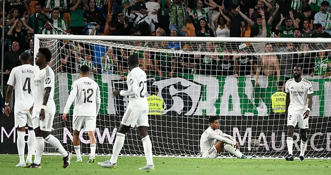 Real Madrid’e 90+4’te şok!
