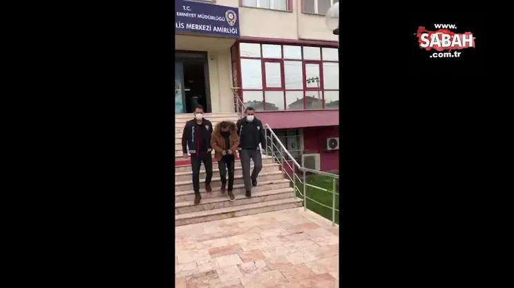 Çini sanatçısının 200 eserini çaldı