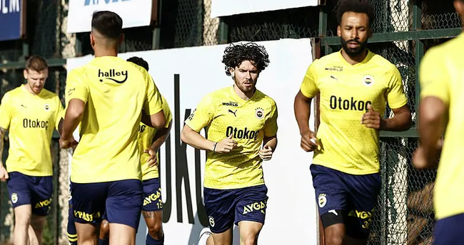 Fenerbahçe, Antalyaspor maçı hazırlıklarını sürdürdü Fenerbahçe, Antalyaspor maçı hazırlıklarını sürdürdü