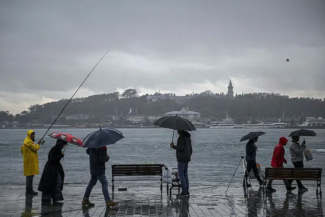 Meteoroloji'den İstanbul için son dakika uyarısı! Sağanak yağış geliyor: Saat verildi
