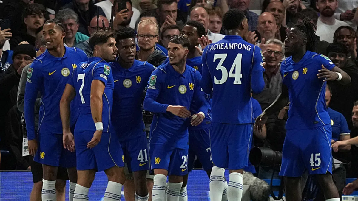 Chelsea, Luton Town engeline takılmadı!