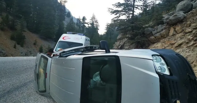 Alanya Gökbel Yaylası’nda kazada araç yan yattı!