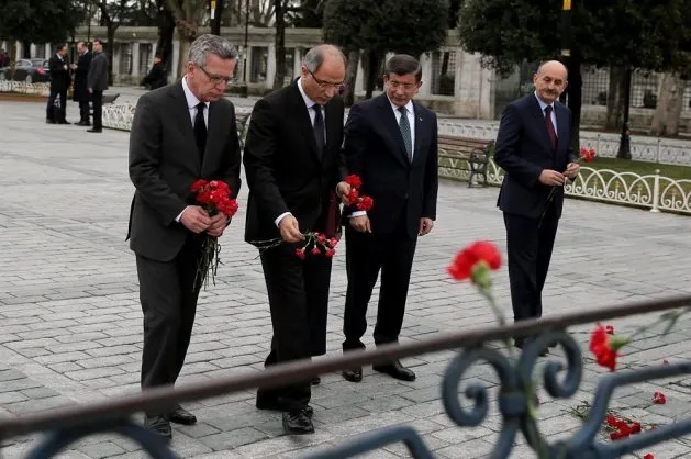 Başbakan Davutoğlu Sultanahmet’te