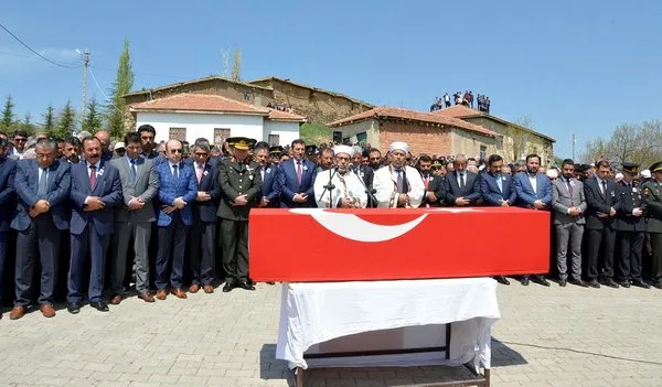 Kırşehirli şehit Uzman Çavuş son yolculuğuna uğurlandı