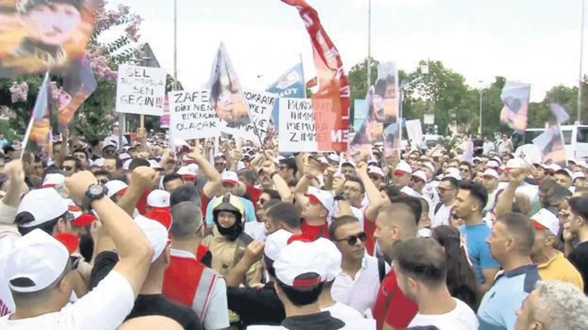 İBB’ye ‘sosyal denge’ protestosu haber görseli