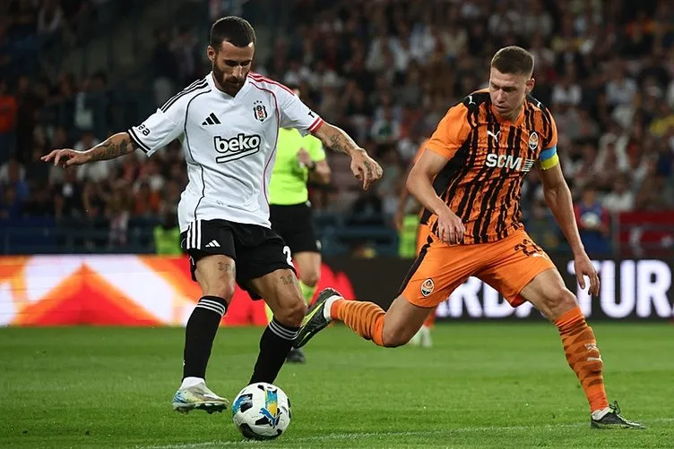 Beşiktaş ve Fenerbahçe’den sürpriz transfer hamlesi! Yıldız futbolcunun menajeri İstanbul’da...