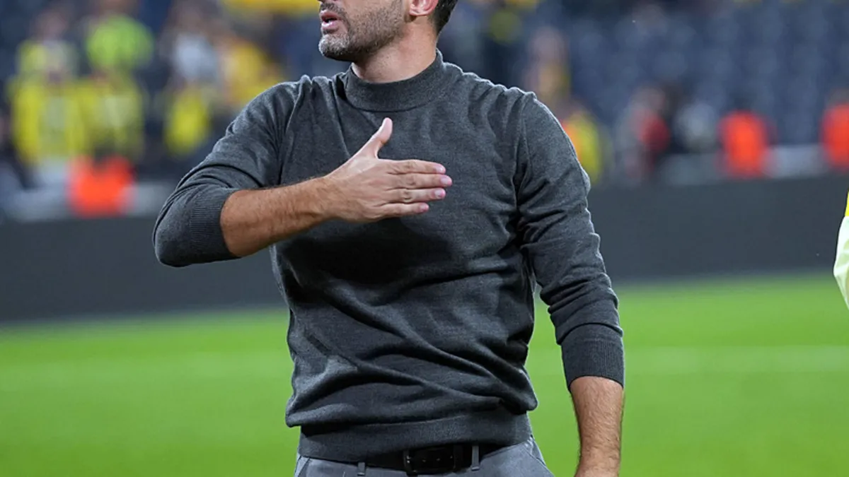 Galatasaray peşindeydi, Fenerbahçe devreye girdi! Yıldız oyuncu için transfer hamlesi… – Galeri Galatasaray peşindeydi, Fenerbahçe devreye girdi! Yıldız oyuncu için transfer hamlesi… – Galeri