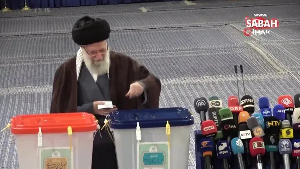 İran Dini Lideri Hamaney, Tahran'da oyunu kullandı | Video