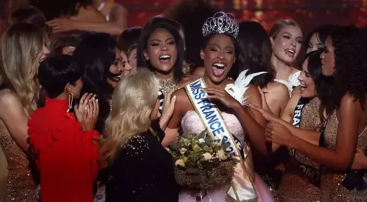 Ona küçük midilli diyorlardı şimdi ise tarihe geçti! İşte dünyanın en yaşlı güzellik kraliçesi