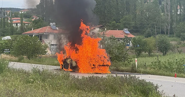 Amasya’da korkunç kaza! İki otomobil çarpıştı