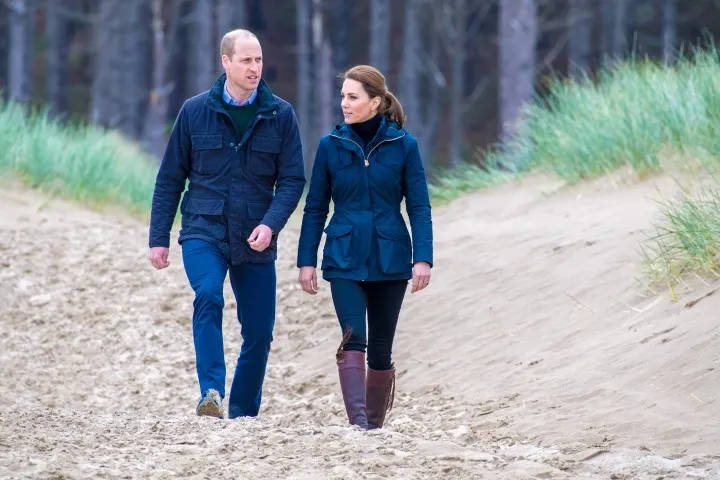 Kraliyet ailesi çocuklarını bu şekilde yetiştiriyor! ‘Ne kadar çamurluysa o kadar iyi…’