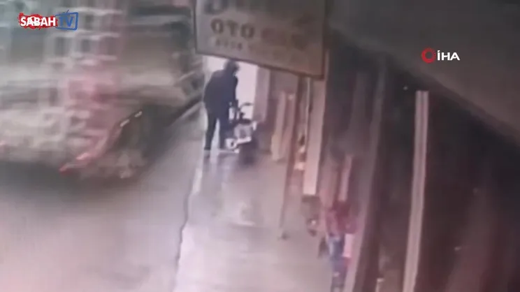 Manisa’da korku dolu anlar kamerada! Lise öğrencisi ölümden döndü