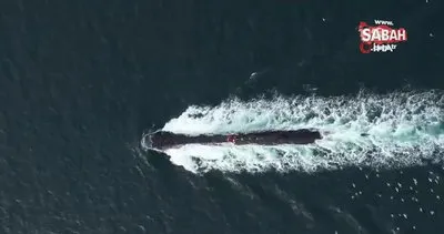 İstanbul Boğazı’ndan geçen Türk denizaltısı havadan böyle görüntülendi | Video