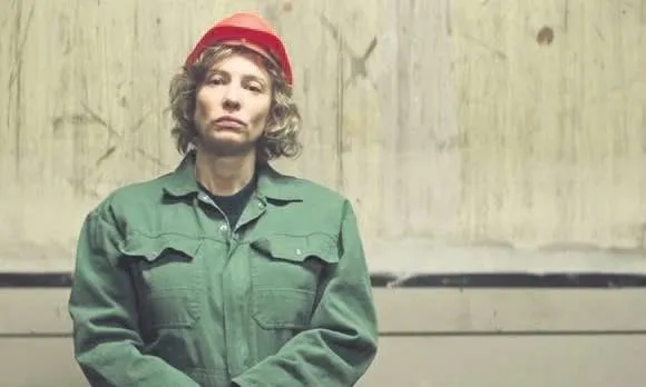 Bir kadının içine kaç kadın sığar