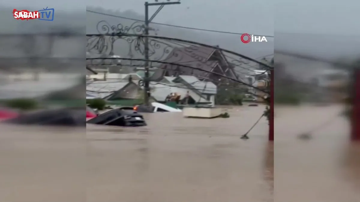 Filipinler’i Kalmaegi Tayfunu vurdu: 2 ölü | Video videosunu izle Filipinler’i Kalmaegi Tayfunu vurdu: 2 ölü | Video videosunu izle