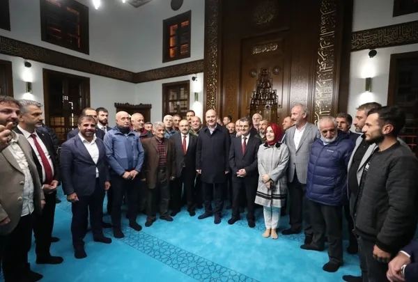 bakan-soylu-trabzonda-recep-tayyip-erdogan-camiinin-acilisini-yapti-1664101364255.jpg
