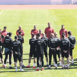 Kenetlenirsek bu işi başarırız