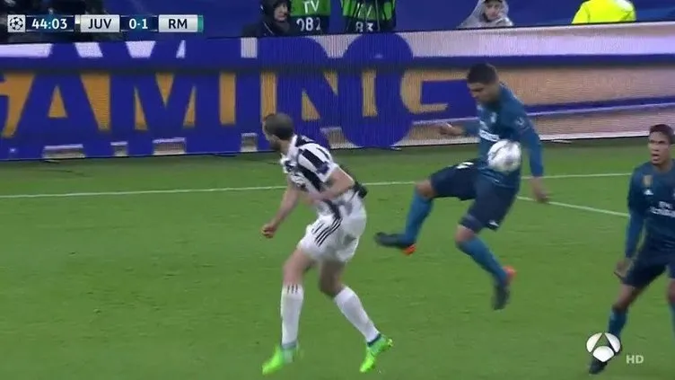 Cüneyt Çakır’dan Juventus-Real Madrid maçına damga vuran 5 kritik karar!