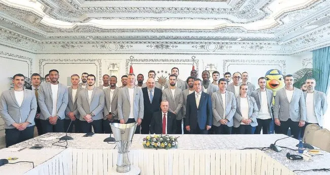 Tarih yazmayı sürdüreceğiz